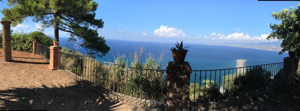 L'Ulivo In Villa Greco Tyndaris Extérieur photo