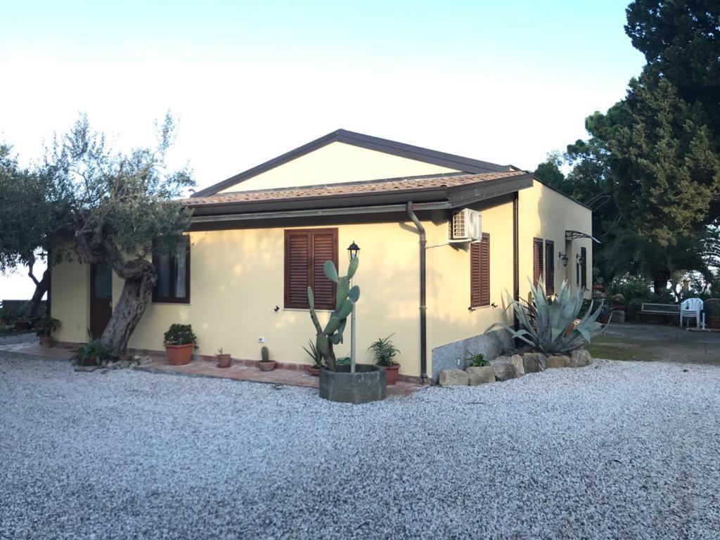 L'Ulivo In Villa Greco Tyndaris Extérieur photo
